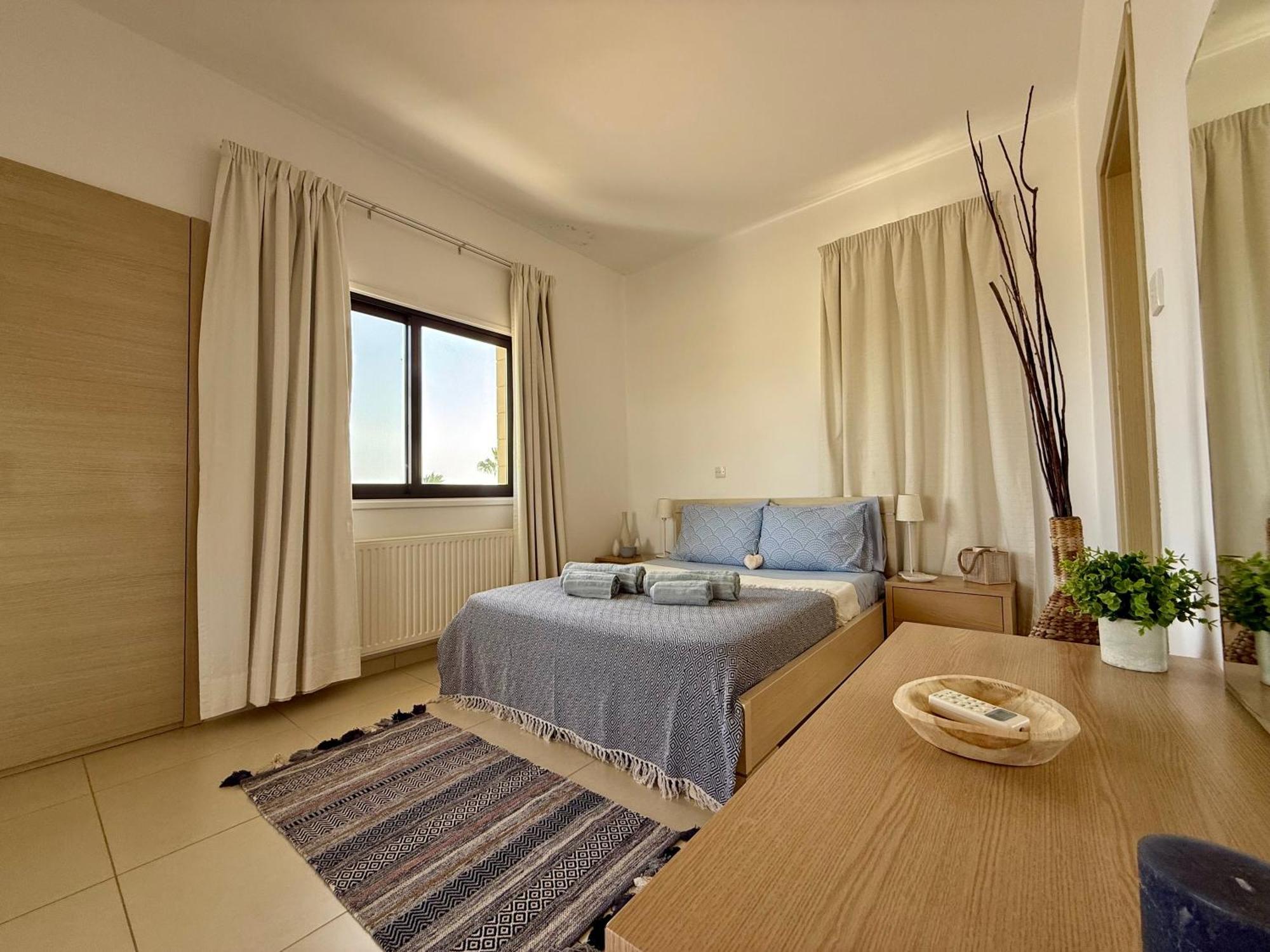 Villa Hera Agios Theodoros Exteriör bild