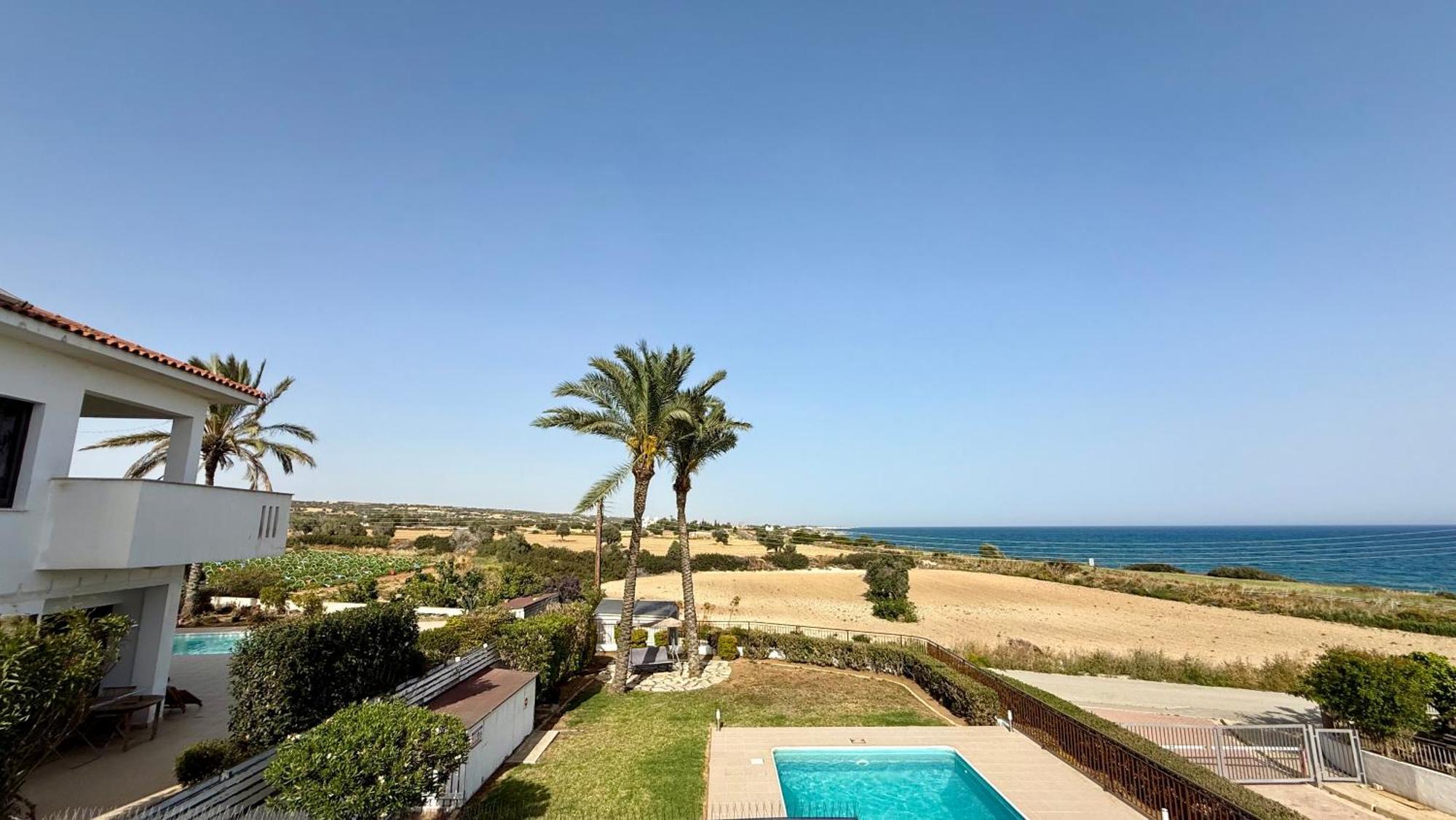 Villa Hera Agios Theodoros Exteriör bild
